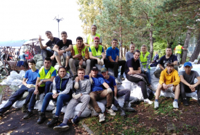 Волонтеры на борьбе с паводками