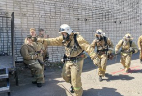 Лучших газодымозащитников определили в Комсомольске-на-Амуре