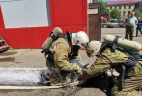 Лучших газодымозащитников определили в Комсомольске-на-Амуре