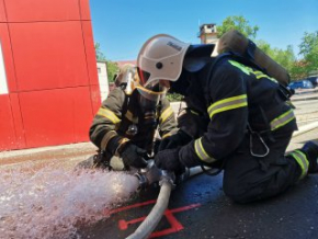 Лучших газодымозащитников определили в Комсомольске-на-Амуре